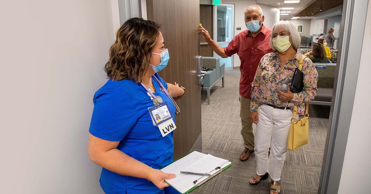 Older couple enters healthy aging clinic